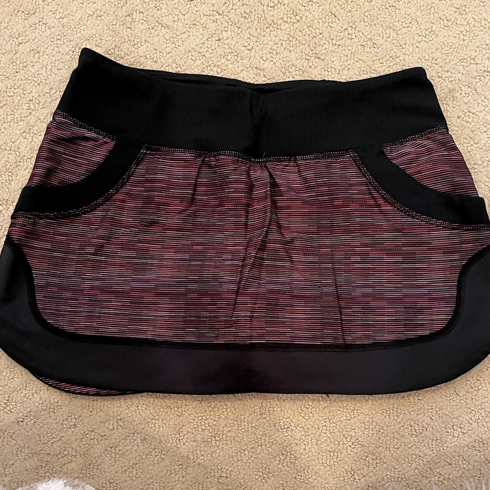 Lululemon Multi Purple And Black Pattern Skort - image 6